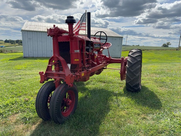 farmall-f-20-image-12