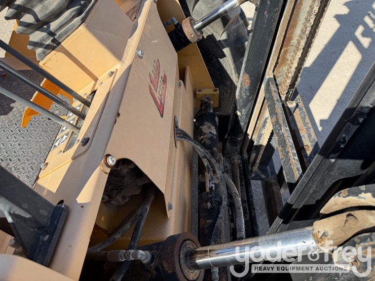 2012-load-lifter-2214-5d-image-12