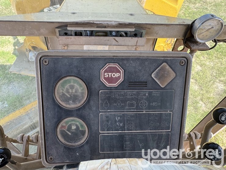 deere-672b-image-37