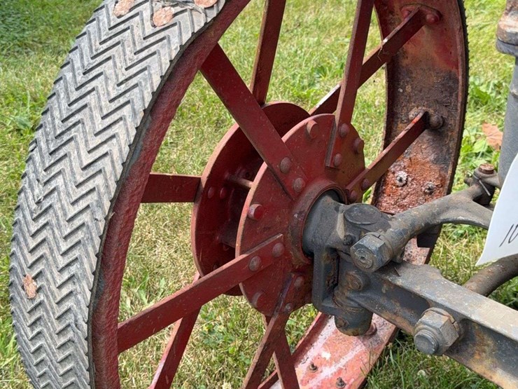 mccormick-deering-22-36-image-10