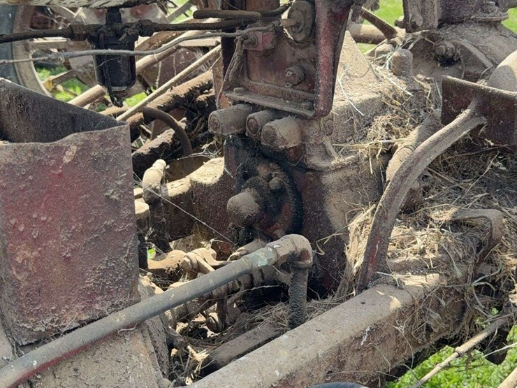 farmall-f-20-image-44