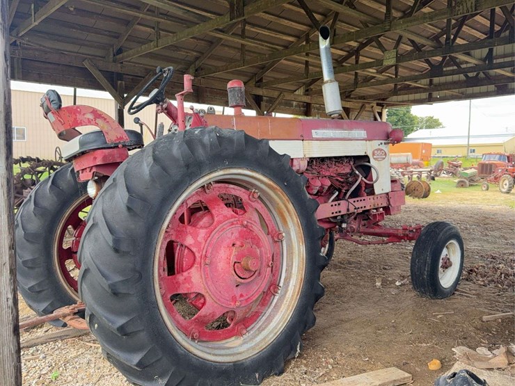 farmall-560-image-6