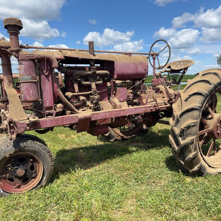 Farmall F-20