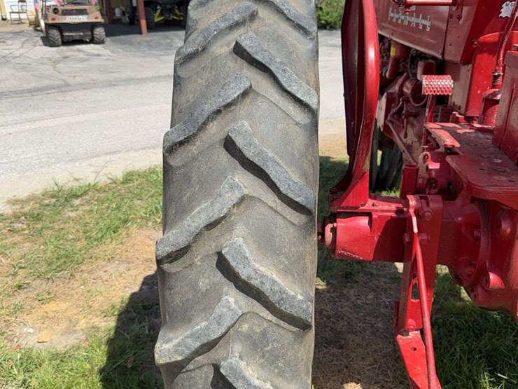 farmall-300-image-28