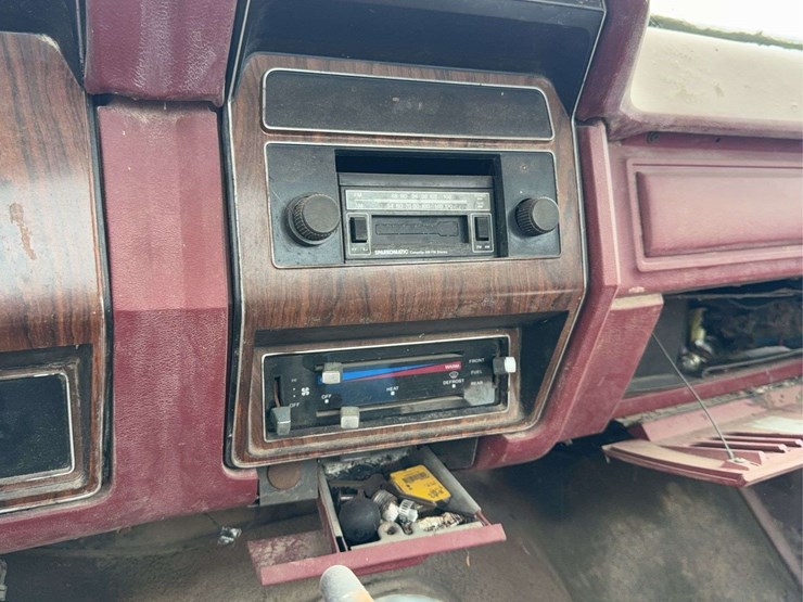 1984-ford-f250-image-54