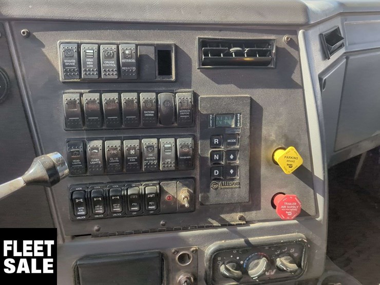 2012-western-star-4900-image-8