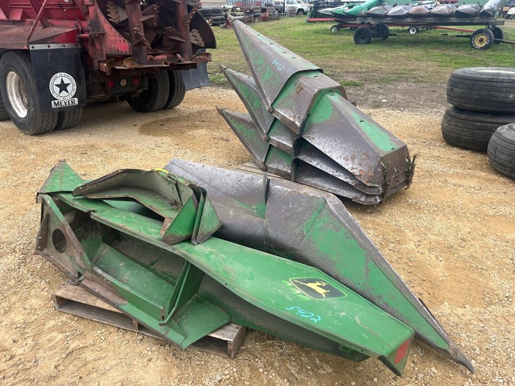 john-deere-444-image-1