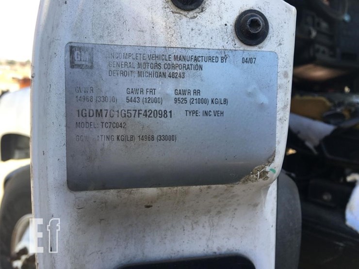 2007-gmc-topkick-c7500-image-15