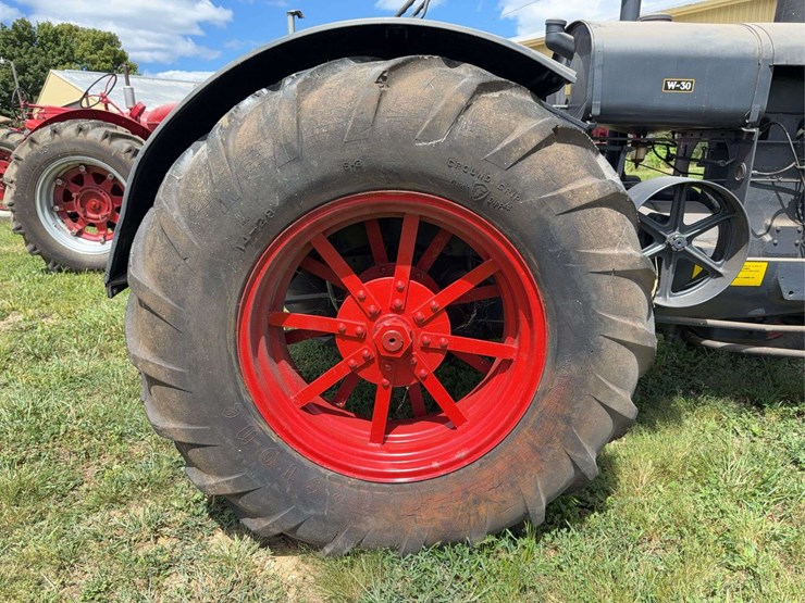 mccormick-deering-w-30-image-24