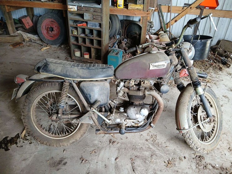 triumph-motorcycle-image-1