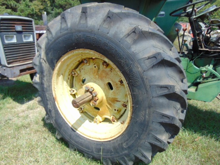 john-deere-2640-image-11