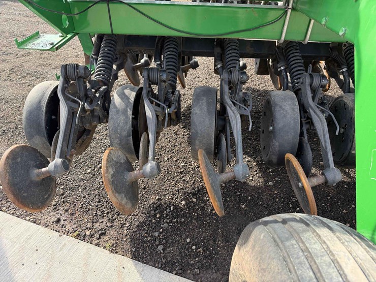 john-deere-1590-image-14
