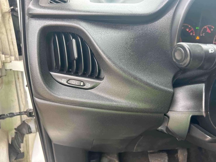 2017-ram-promaster-city-image-15
