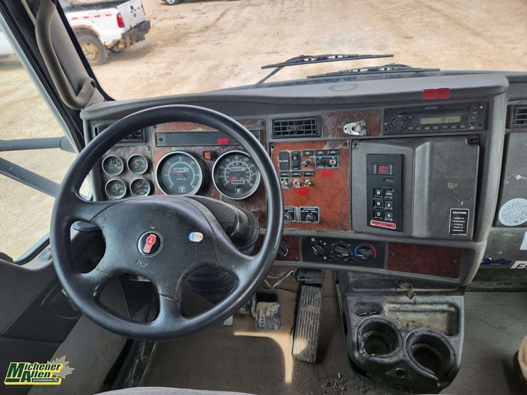 2009-kenworth-t370-image-24