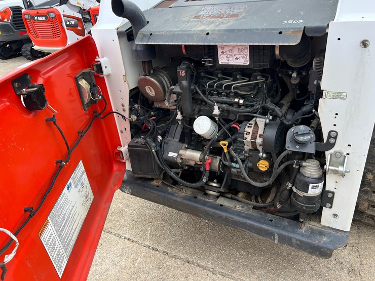 2019-bobcat-t630-image-19