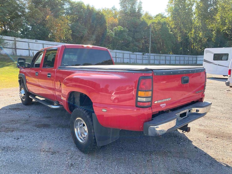 2005-chevrolet-3500-image-6