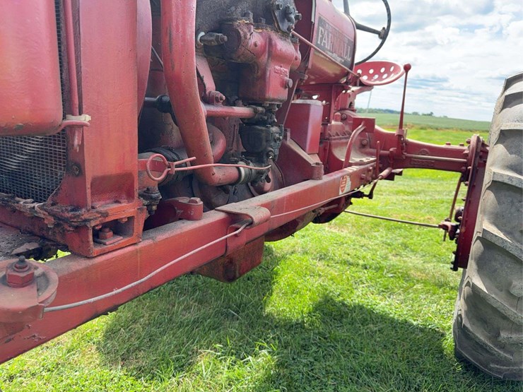 farmall-f-20-image-76