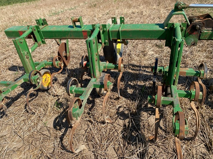 brillion-8-x-36”-row-cultivator-image-10