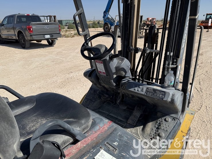2018-komatsu-fg25t-16-image-18