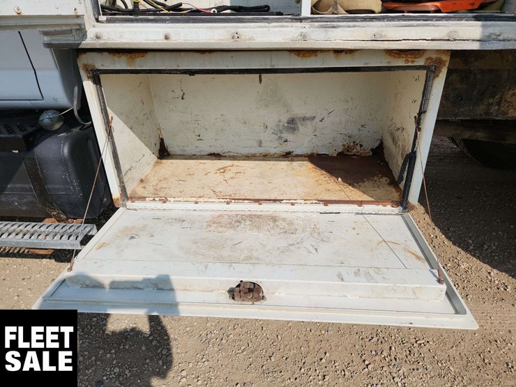 2005-gmc-topkick-c7500-image-29