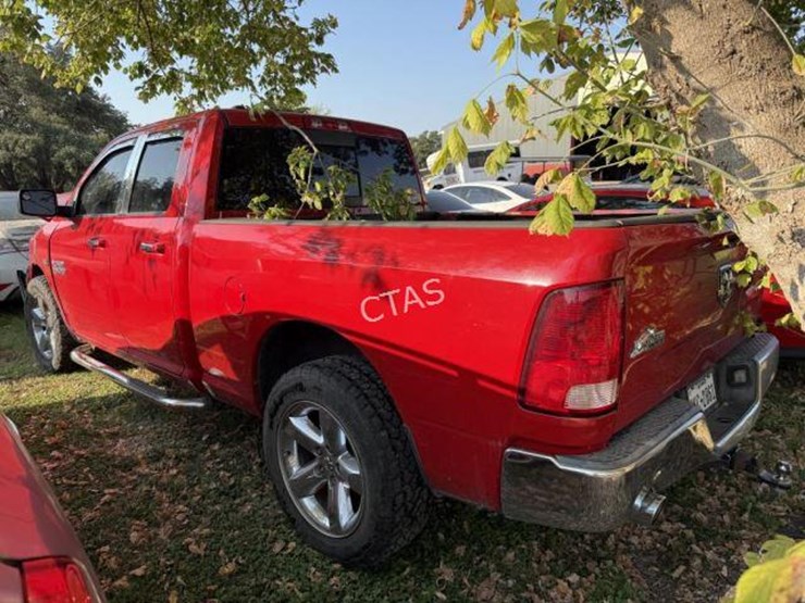2016-dodge-ram-1500-image-11