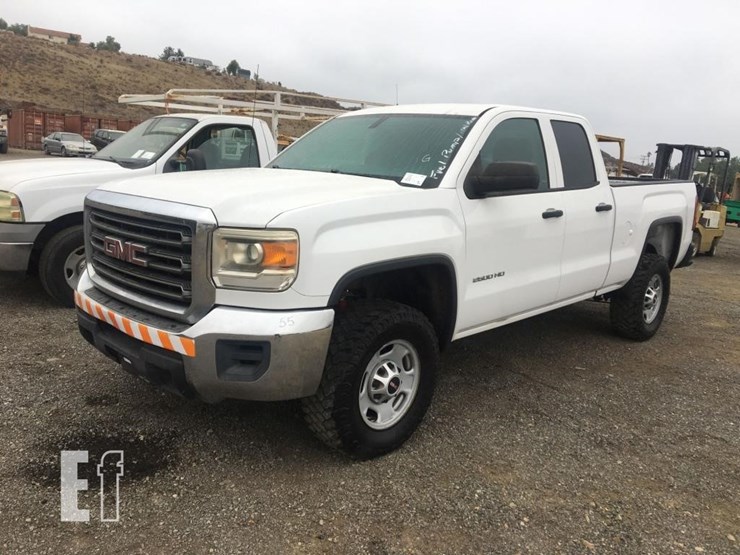 2015-gmc-2500hd-image-1