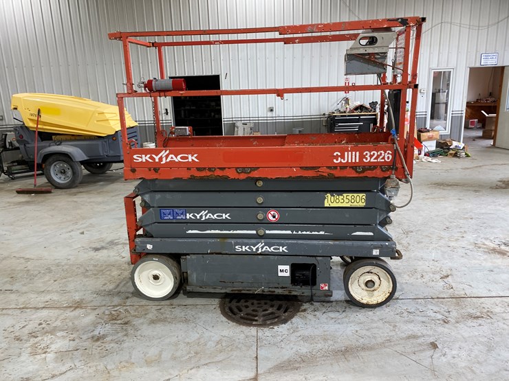 #497-•-2018-skyjack-3226-scissor-lift-(bryant,-wi)-image-5