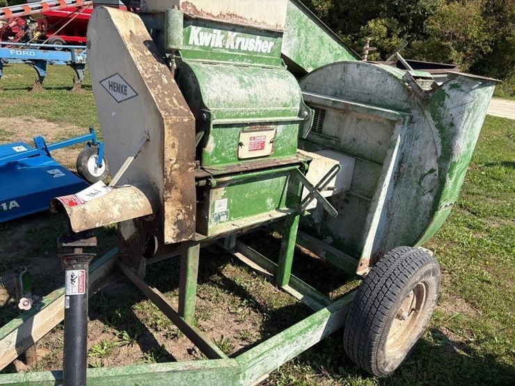 henke-kwik-krusher-roller-blower-image-7