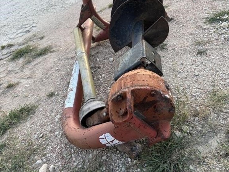 bush-hog-3-point-auger-with-10"-bit.-image-3
