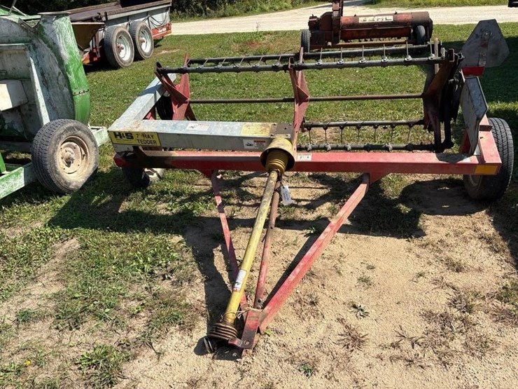 h&s-7'-hay-tedder-image-2