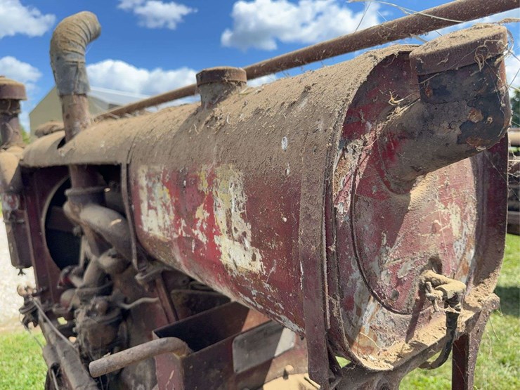 farmall-f-20-image-49