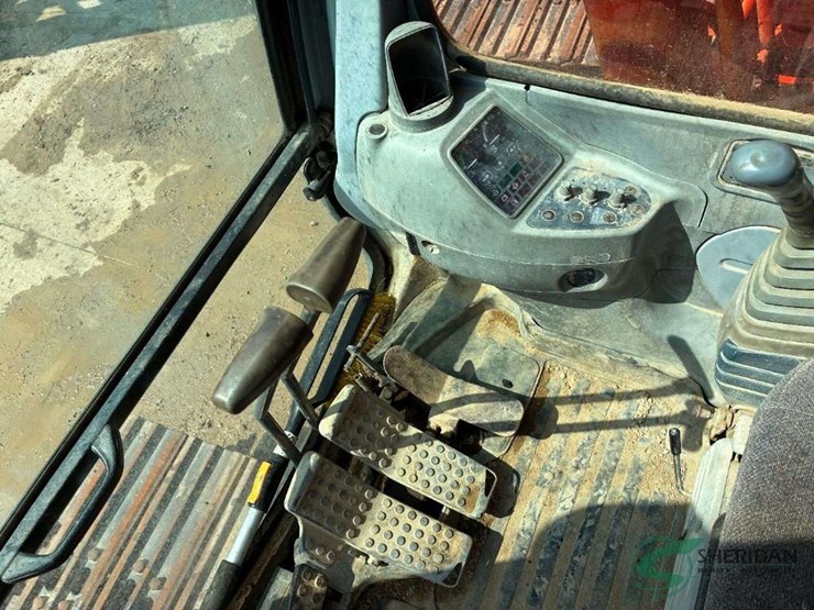 hitachi-ex200-lc-image-34