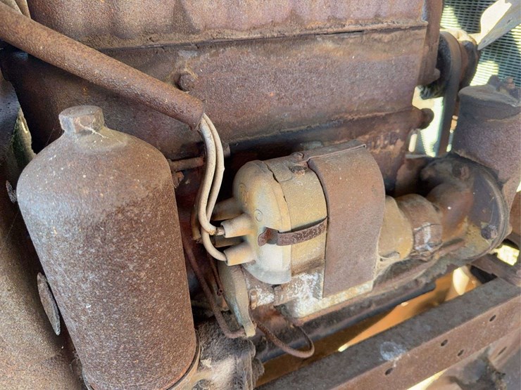 farmall-f-12-image-35