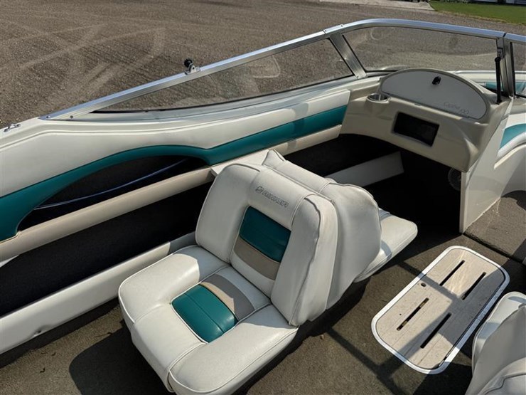 1995-rinker-captiva-190-image-18