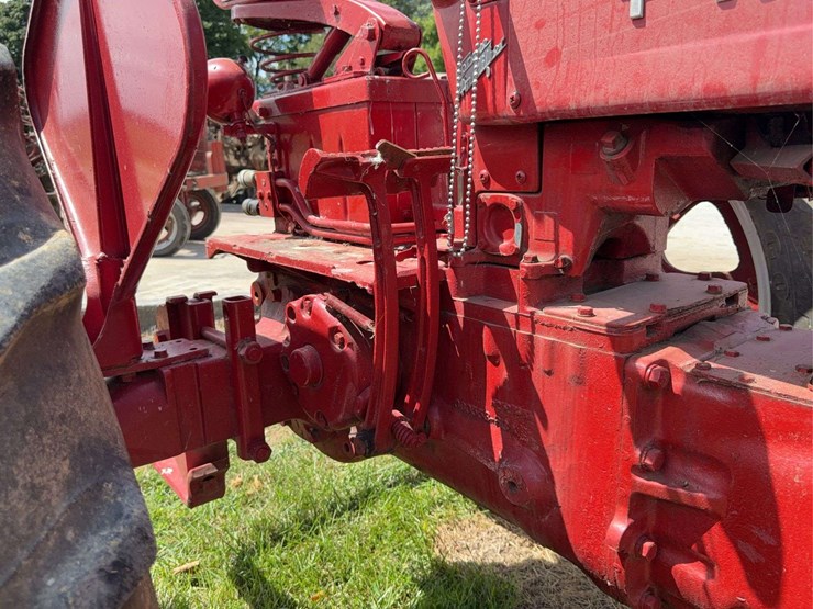 farmall-300-image-75