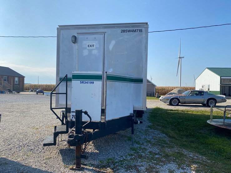portable-wash-house-trailer-image-2