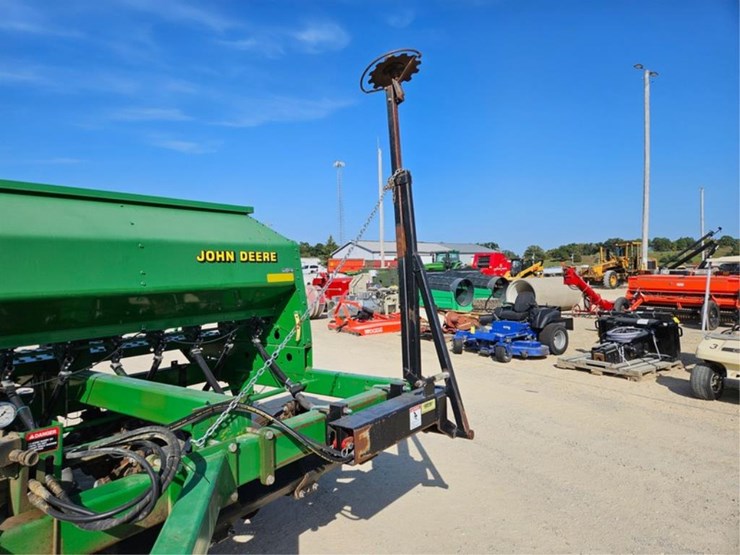 2022-john-deere-1590-image-30