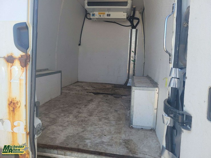 2007-dodge-sprinter-2500-image-13