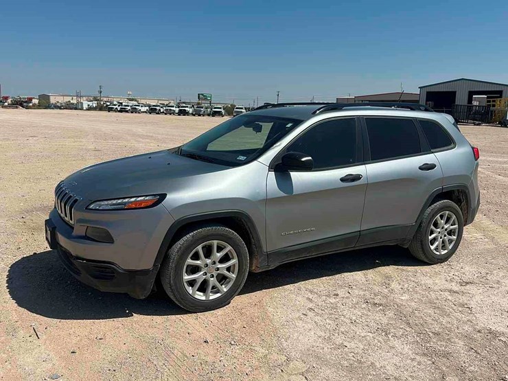 2017-jeep-cherokee-image-1