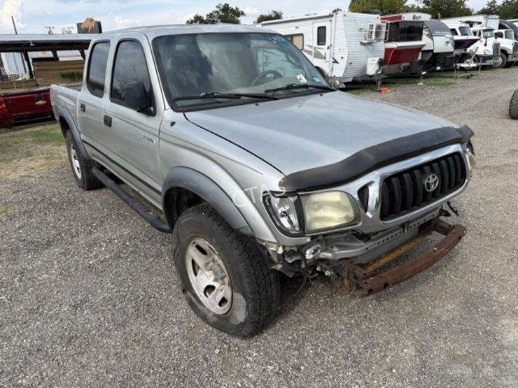 2011-toyota-tacoma-image-3