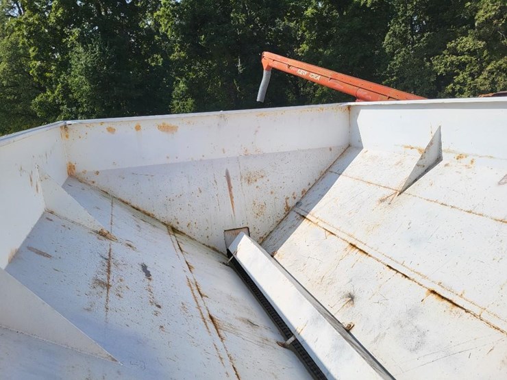 wilmar-6-ton-tandem-axle-lime/fertilizer-spreader-image-38