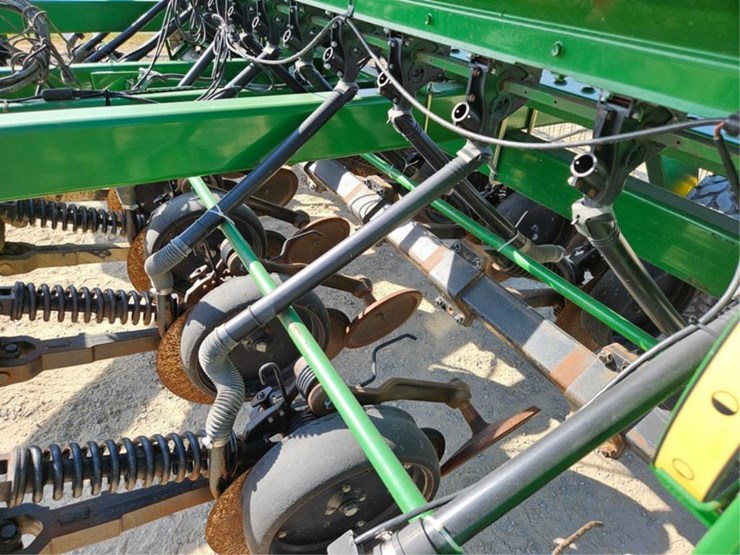 2022-john-deere-1590-image-59