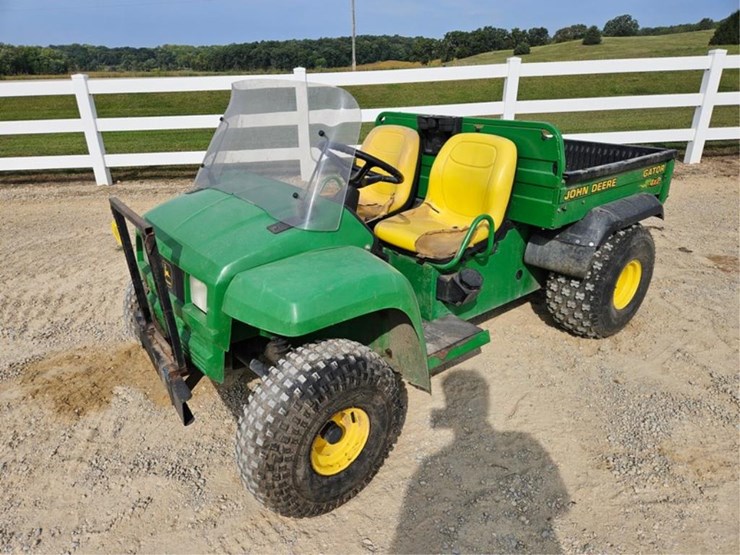 john-deere-gator-image-1