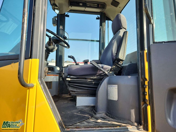 komatsu-wa250-image-33