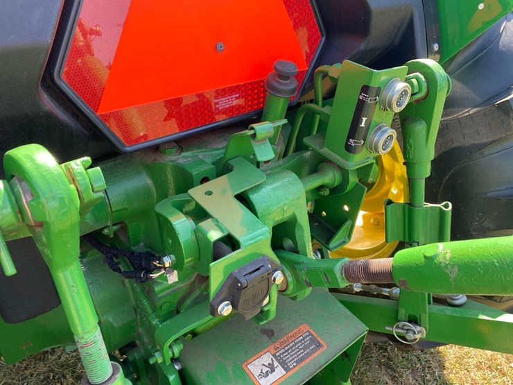 john-deere-5055e-image-28