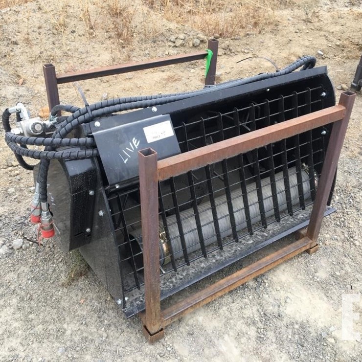 UNUSED GIYI GY-MB27F 27IN MIXING BUCKET