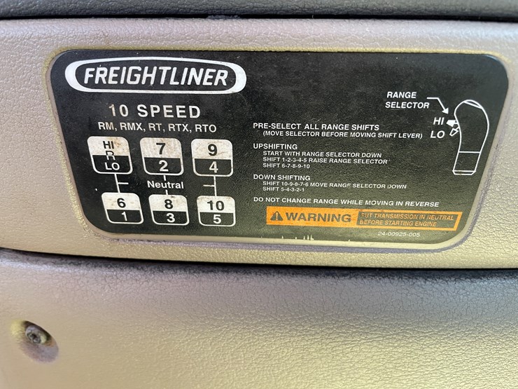 #2750-•-2014-freightliner-cascadia-single-axle-day-cab-truck-(has-wi-title)-(title-in-delay)-(ashland,-wi)-image-47