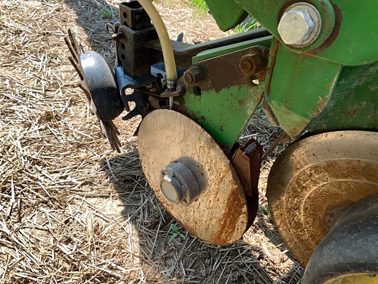 john-deere-1760-image-36