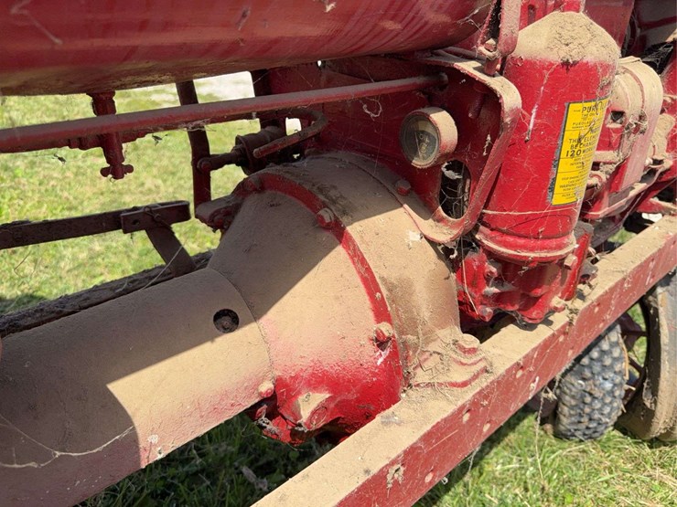 farmall-f-12-image-53