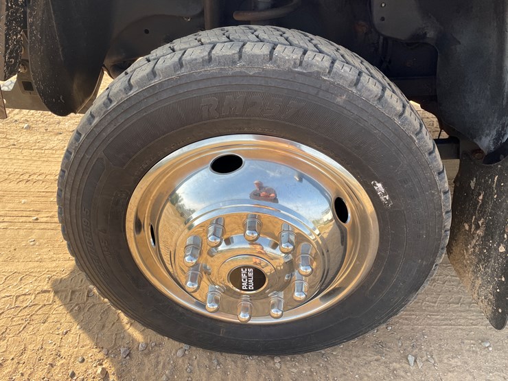 2010-dodge-ram-5500-image-9